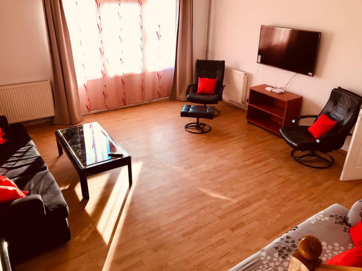 Vila Ekooos Brasov Bagian luar foto